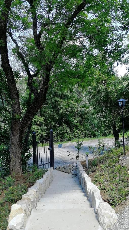 Parco Di Montebello Quattro Castella Εξωτερικό φωτογραφία